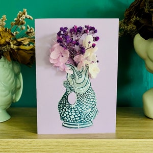 Cartão jarro Gluggle com flores secas reais, lindo cartão em branco Aniversário ou dia das mães. arte impressão arte desenhada à mão Floral 3D peixe namorados