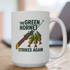 Den gröna bålgetingen slår till igen rolig filmtema kaffemugg nyhet tekopp isfiske present grinig gammal kopp mellanvästern humormugg