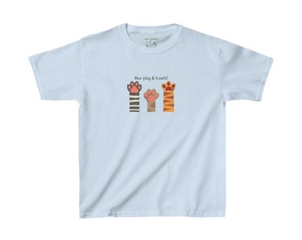 Mur Play and Treats Kids Cotton™ Tee, Cats Kids T-shirt, Cats Lover Kids Shirt, Pets Lover Kids Shirt, Cats Lover Gift, Birthday Kids Gift