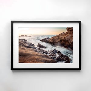 Meer, Wellen, Küste, Spanien, Fotografie, Natur, Wandkunst, Poster, Fineart, Druck, Naturfotografie, Dekor, druckbare Kunst, Wandgestaltung