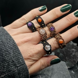 Makramee Ring mit Edelstein