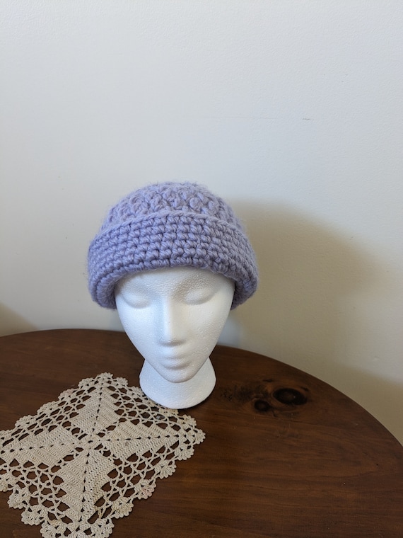 Women\'s White Crochet Cloche Hat with Lilac Accent Lilac & Lace Vintage Hat Crochet Pattern - Hopeful Honey main image 3