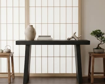 Arredamento minimalista nero moderno per l'ingresso, elegante quadro da parete per il corridoio, semplice accento contemporaneo per l'atrio, organizer neutro per piccoli spazi