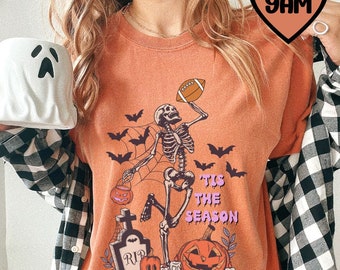 Tis the Season Funny Halloween football shirt, Football skeleton shirt, Fall Football pumpkin tee, Spooky football lover tshirt gift for mom