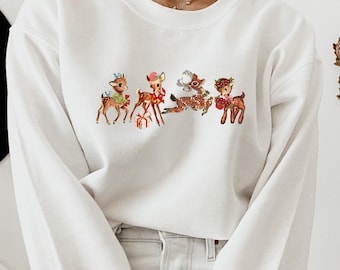 Retro Deer Christmas Sweatshirt – Vintage Reindeer Holiday Crewneck, Cute Xmas Sweater, Cozy Winter Shirt, Funny Christmas Gift