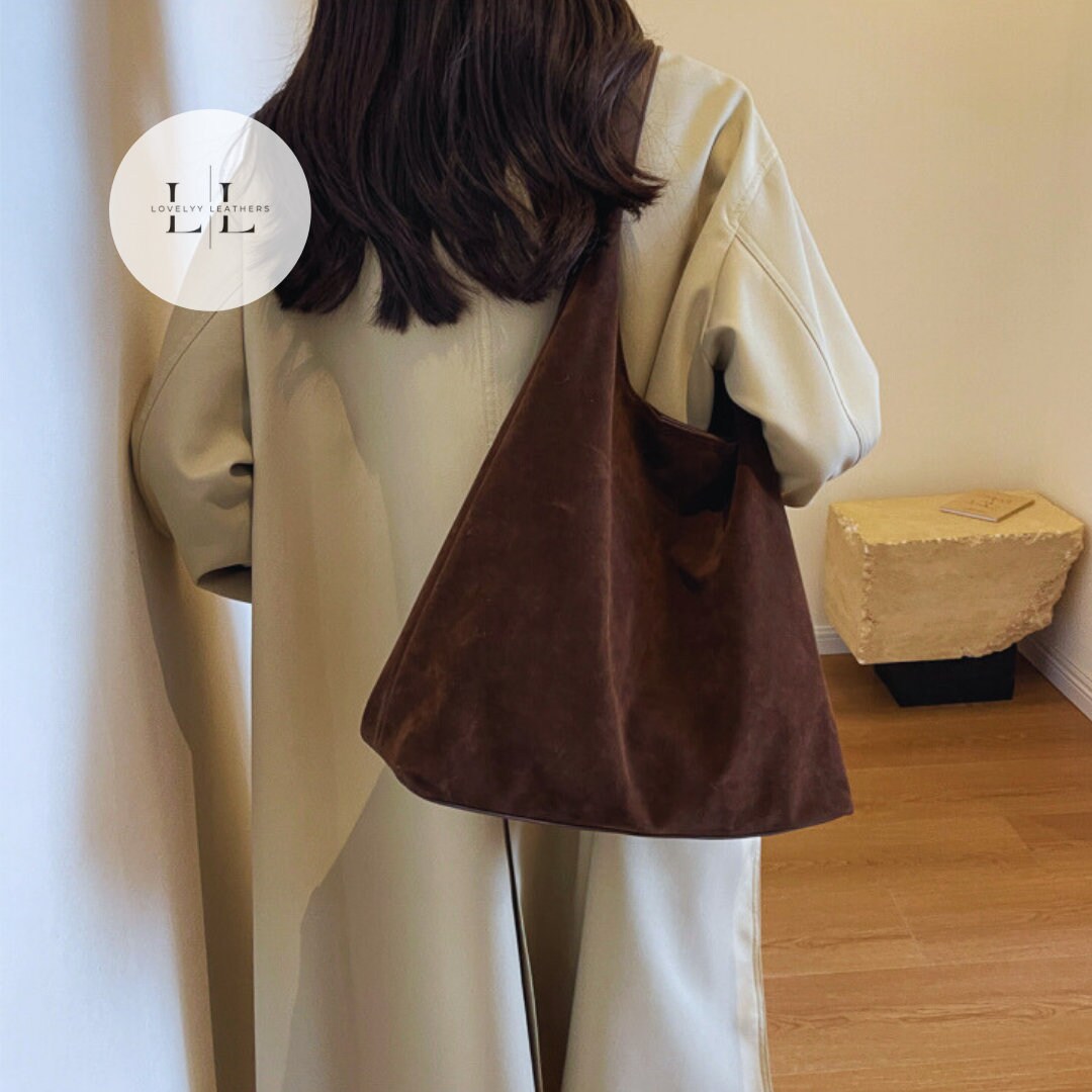 Chic Leather and Suede Shoulder Bag Handbag
