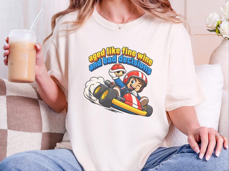 Kart racing-tröja, racerbilsoutfit, retro gaming-tröja, åldrad som fint vin och dåliga beslut, videospelspresent bild 10