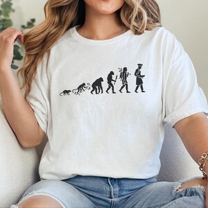 Camiseta "Evolución de un Chef Ejecutivo", Regalo de Graduación Culinaria, Camiseta Divertida para Amantes de la Cocina, Personal de Cocina, Ropa Culinaria Profesional imagen 8