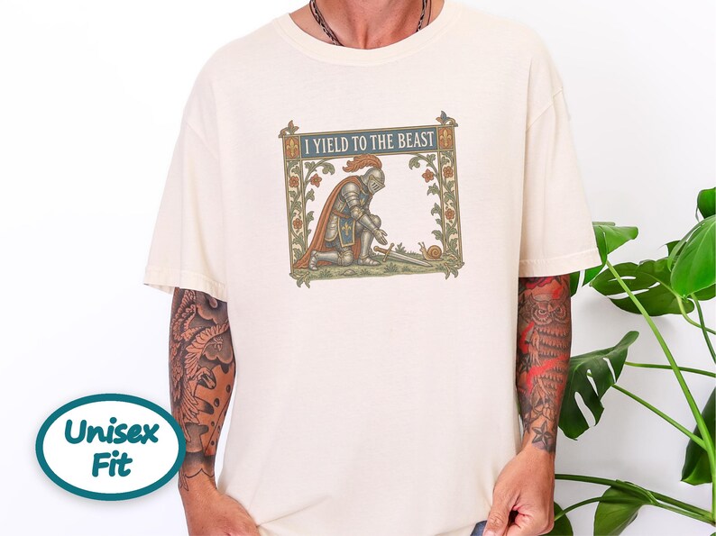 Medieval Knight Shirt, Weird Medieval Guy Tee, Ren Faire Shirt, History Buff Gift, Funny Medieval Humor Tee immagine 10