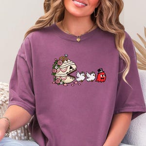 Gamer-Hochzeitsshirt, Geschenk für Gaming-Paare, Retro-Gaming-T-Shirt, Nerdiges Hochzeitsgeschenk, Pac-Man-Shirt Bild 1