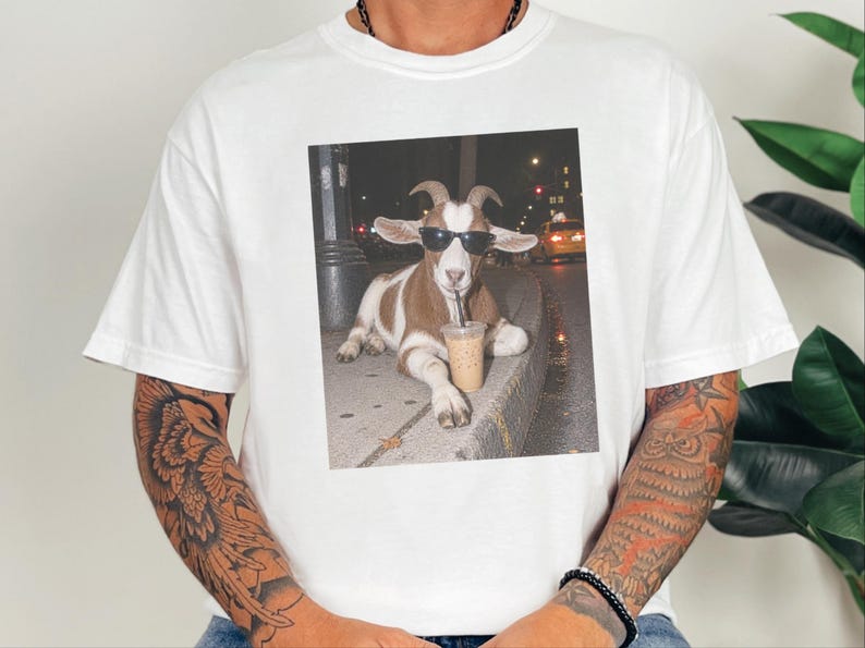 Funny Goat Shirt, Goat Lover Gift, Iced Coffee Tee, Animal Meme Shirt, Farm Life Tee, Coffee Addict Gift, Cool Goat Shirt zdjęcie 10
