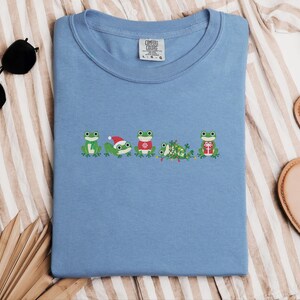 Christmas Frog Shirt, Frog Christmas Gift, Cute Frog Tee, Funny Christmas Shirt, Holiday Animal T Shirt image 6