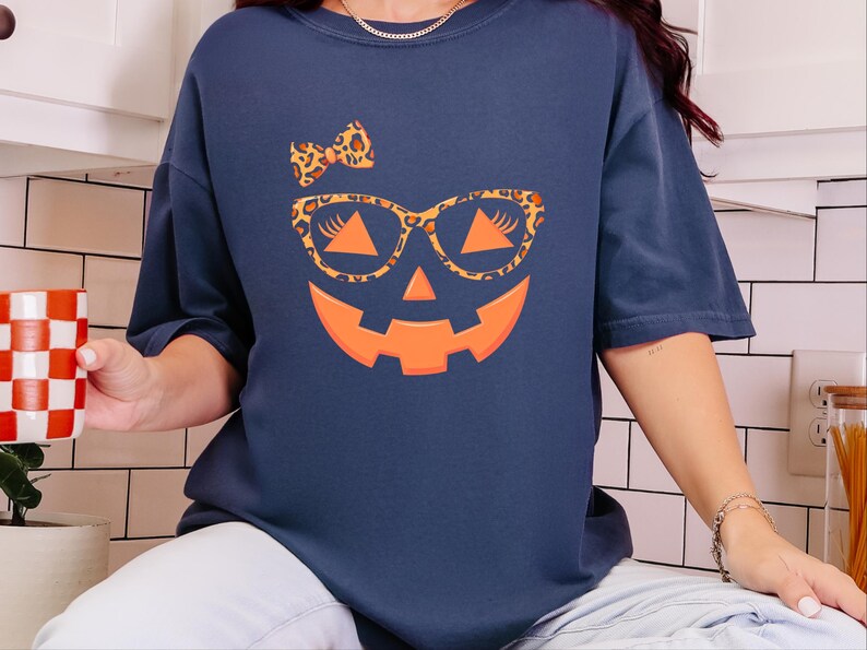 Comfort Colors Jack O Lantern Face Shirt, Womens Fall Halloween Party Tee, Cute Leopard Print Pumpkin Sweatshirt, Leopard Pumpkin image 3