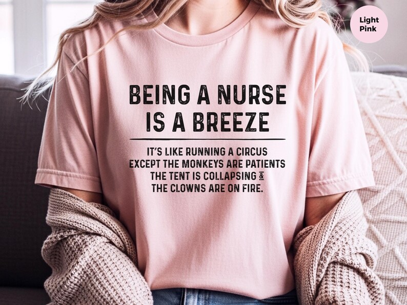 T-shirt humoristique sur le thème des infirmières, « Être infirmière, c'est facile », T-shirt drôle pour infirmières sarcastiques, Humour hospitalier, T-shirt « Pas mon singe », Anniversaire médical image 3