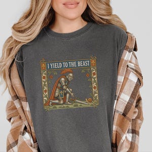 Medieval Knight Shirt, Weird Medieval Guy Tee, Ren Faire Shirt, History Buff Gift, Funny Medieval Humor Tee immagine 1