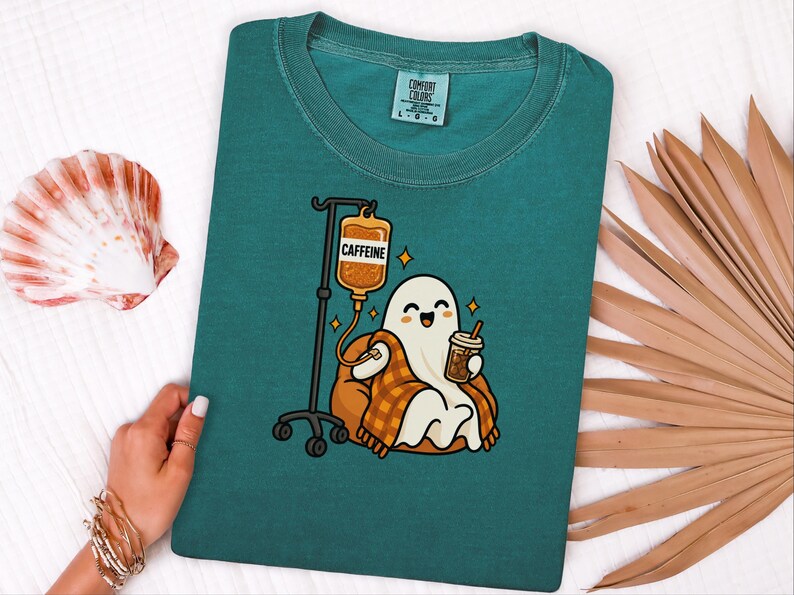 Ghost Coffee Shirt, Spooky Season Tee, Night Shift Nurse Gift, Halloween Coffee Lover, Caffeine IV Sweatshirt afbeelding 8
