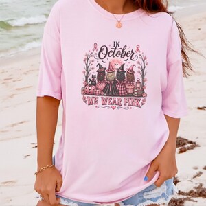 En octobre, on porte du rose ! T-shirt, cadeau d’Halloween pour la sensibilisation au cancer du sein, T-shirt de sorcière au ruban rose, Équipe de soutien aux personnes atteintes de cancer image 8