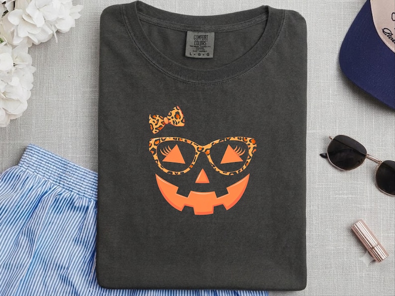 Comfort Colors Jack O Lantern Face Shirt, Womens Fall Halloween Party Tee, Cute Leopard Print Pumpkin Sweatshirt, Leopard Pumpkin image 8
