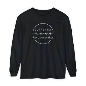 Sarcastic Quote Shirt, Funny Saying Tee, Currently Running On Zero Damns Sweatshirt, Introvert Humor Gift, Sarcastic Pullover Bild 13