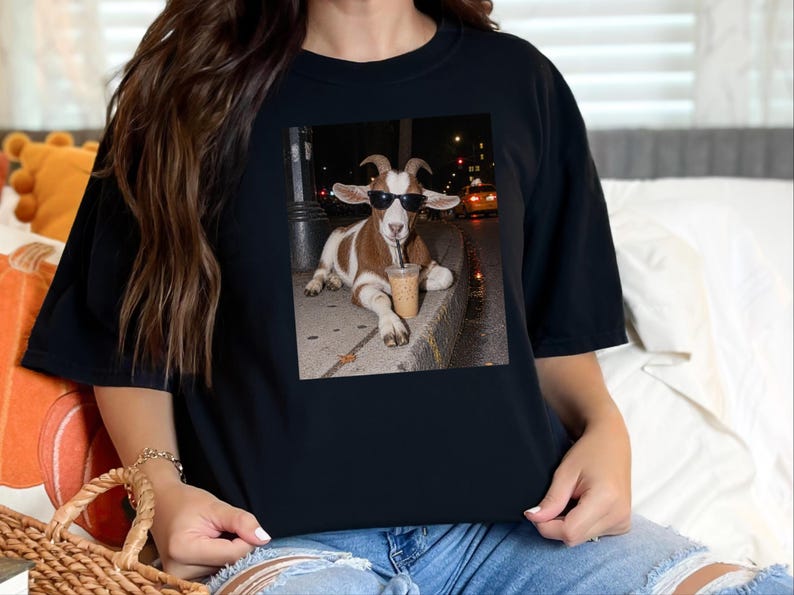 Funny Goat Shirt, Goat Lover Gift, Iced Coffee Tee, Animal Meme Shirt, Farm Life Tee, Coffee Addict Gift, Cool Goat Shirt zdjęcie 2