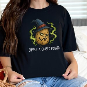 Aardappelshirt, grappig aardappelcadeau, tovenaars-T-shirt, weirdcore-shirt, magisch tovenaarsshirt, vervloekte aardappeltovenaar afbeelding 3