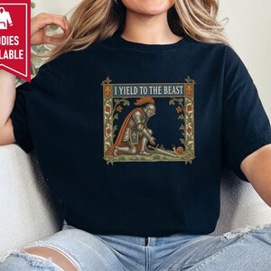 Medieval Knight Shirt, Weird Medieval Guy Tee, Ren Faire Shirt, History Buff Gift, Funny Medieval Humor Tee immagine 8