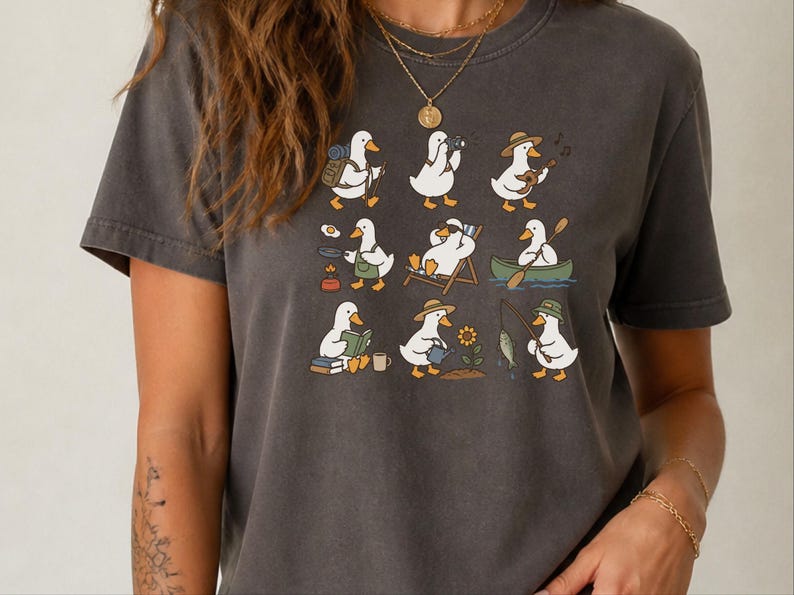 Regalo para amantes de los patos, camiseta para amantes del camping, regalo de senderismo para él, camiseta para amantes de la naturaleza, camiseta de pato adorable imagen 1