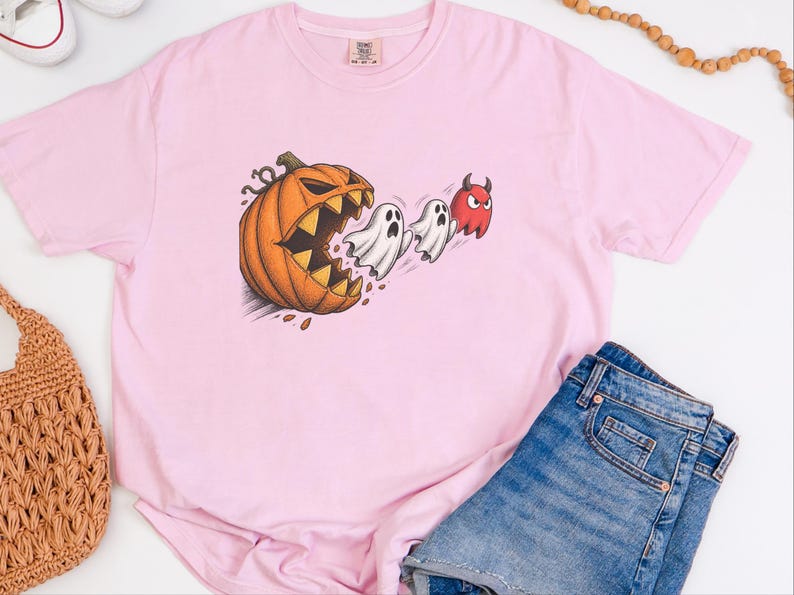 Camiseta de Pac-Man, regalo para gamers de Halloween, camiseta retro de arcade, camiseta de temporada espeluznante, camiseta de Pac-Man calabaza, top para fiesta de Halloween, regalo para gamers imagen 4