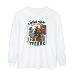 Christmas Nurse Sweatshirt, Funny ER Nurse Shirt, Silent Night Triage, Emergency Room Gift, Holiday Party Shirt, Medical Staff Top afbeelding 14