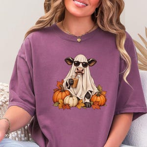 Camiseta de vaca fantasma, camiseta de café de Halloween, camiseta de café de otoño, sudadera con taza de café fantasma, conjunto de otoño con especias de calabaza. imagen 4