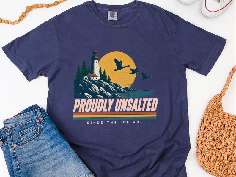 Great Lakes Shirt, Proudly Unsalted Lake Tee, Vintage Retro Pride, Mid West Style Shirt, Lighthouse Gift, Canada Lake Shirt, Lake Life Gift Bild 8
