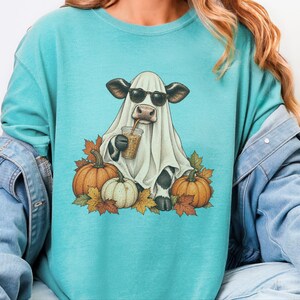 Camiseta de vaca fantasma, camiseta de café de Halloween, camiseta de café de otoño, sudadera con taza de café fantasma, conjunto de otoño con especias de calabaza. imagen 8