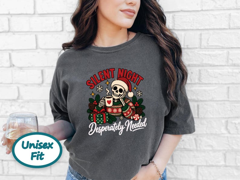 Funny Christmas Sweatshirt, Skeleton Santa Shirt, Sarcastic Holiday Gift, Silent Night Desperately Needed, Tired Mom Shirt, Creepmas Tee imagen 6