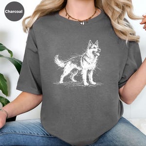Maglietta con pastore tedesco / Maglietta con grafica a schizzo di pastore tedesco / Abbigliamento per amanti dei cani K9 immagine 2