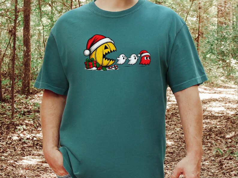 Camiseta Pac-Man, Presente de Natal para Gamers, Camiseta Retrô de Arcade, Camiseta de Jogos para as Festas, Camiseta Divertida para Gamers, Presente de Natal Pac-Man imagem 4