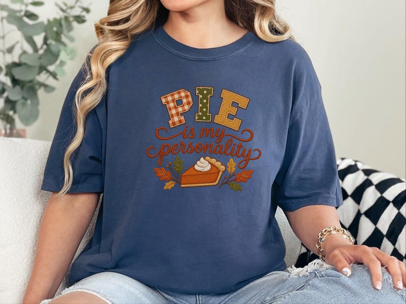 T-shirt voor taartliefhebbers, Thanksgiving-shirt, grappig cadeau voor foodies, herfstshirt, sweatshirt met de tekst "Taart is mijn persoonlijkheid". afbeelding 10
