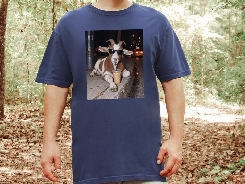 Funny Goat Shirt, Goat Lover Gift, Iced Coffee Tee, Animal Meme Shirt, Farm Life Tee, Coffee Addict Gift, Cool Goat Shirt zdjęcie 5