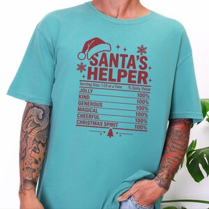 T-Shirt mit Nährwertangaben für Weihnachtsmannhelfer, lustiges Familien-Weihnachts-T-Shirt, passendes Gruppen-Shirt für die Weihnachtsfeier, Wichtelgeschenk Bild 11