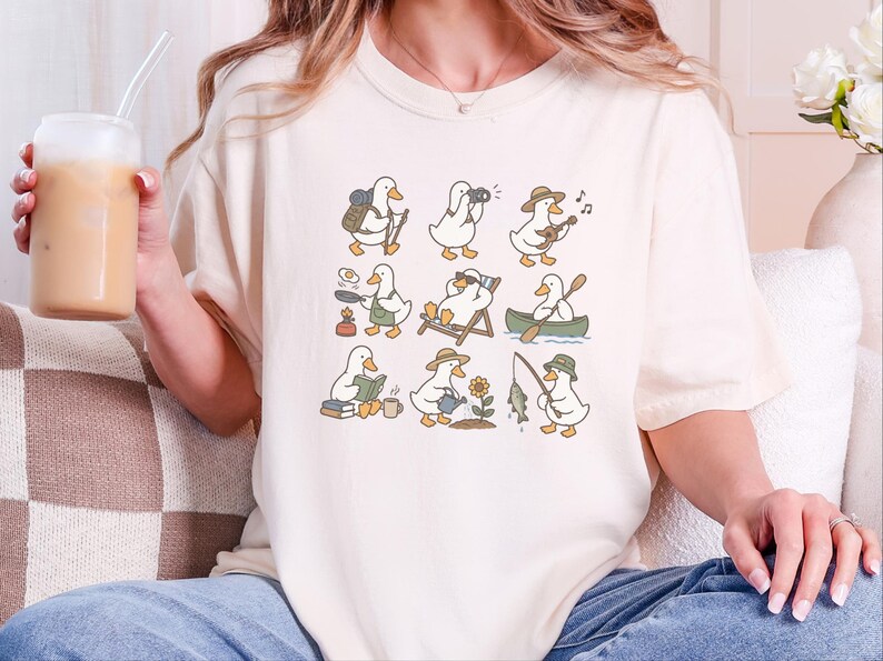 Regalo para amantes de los patos, camiseta para amantes del camping, regalo de senderismo para él, camiseta para amantes de la naturaleza, camiseta de pato adorable imagen 2