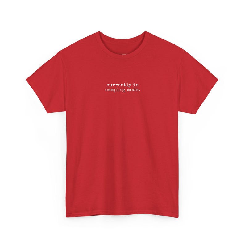 Grappig kampeershirt, T-shirt met de tekst "Currently In Camping Mode", voor liefhebbers van nationale parken, outdooravonturen, camper-trui, vrolijke kampeerders op roadtrip. afbeelding 13