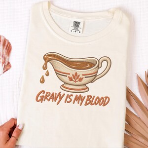 „Soße ist mein Blut“-Shirt, Geschenk für Feinschmecker zum Thanksgiving-Fest, lustiges Koch-T-Shirt, Sweatshirt für das Festessen, Geschenk für Foodies Bild 8