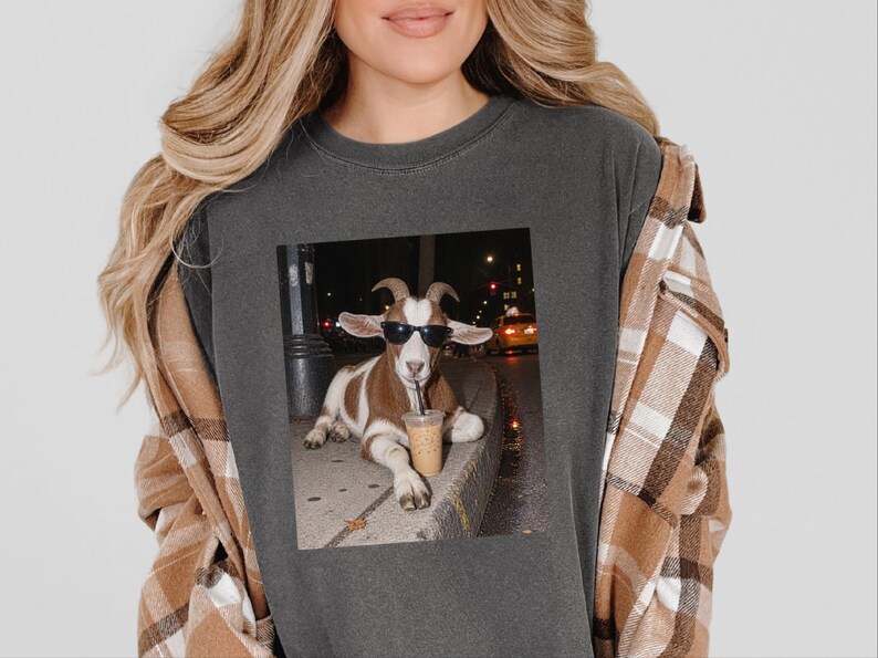 Funny Goat Shirt, Goat Lover Gift, Iced Coffee Tee, Animal Meme Shirt, Farm Life Tee, Coffee Addict Gift, Cool Goat Shirt zdjęcie 7