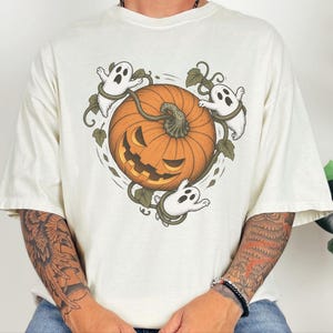 Camiseta de temporada espeluznante, camiseta de calabaza, calabaza de Halloween, camiseta de fantasma, camiseta para fiesta de Halloween, regalo de Halloween imagen 8