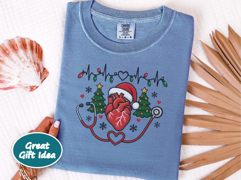Christmas Nurse Shirt, Cardiac Nurse Christmas Gift, Cardiology Nurse Tee, Heart Anatomy Shirt, Telemetry Tech Shirt, Festive Nurse Top imagen 7