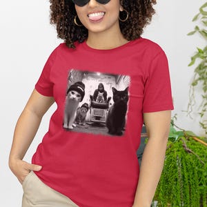 Gangster-Katzen-Shirt, stylisches Streetwear-Motiv für Katzenfans, lustiges T-Shirt mit Tierhumor, einzigartiges Geschenk für Tierbesitzer Bild 5