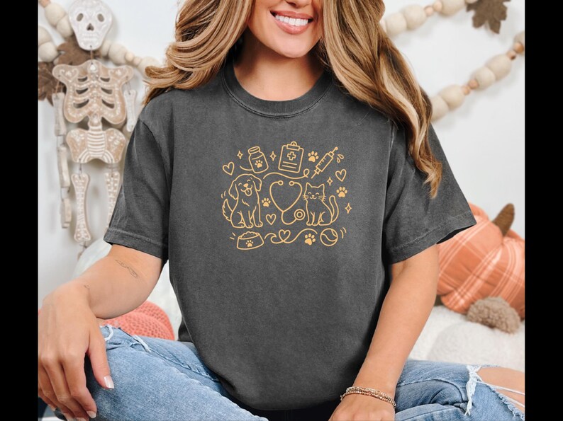 T-Shirt für Tierarzthelfer/innen, Geschenkidee für Tierärzte/innen, T-Shirt für Tiermedizinstudenten/innen, T-Shirt für Tierärzte/innen Bild 5