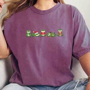 Christmas Frog Shirt, Frog Christmas Gift, Cute Frog Tee, Funny Christmas Shirt, Holiday Animal T Shirt image 5
