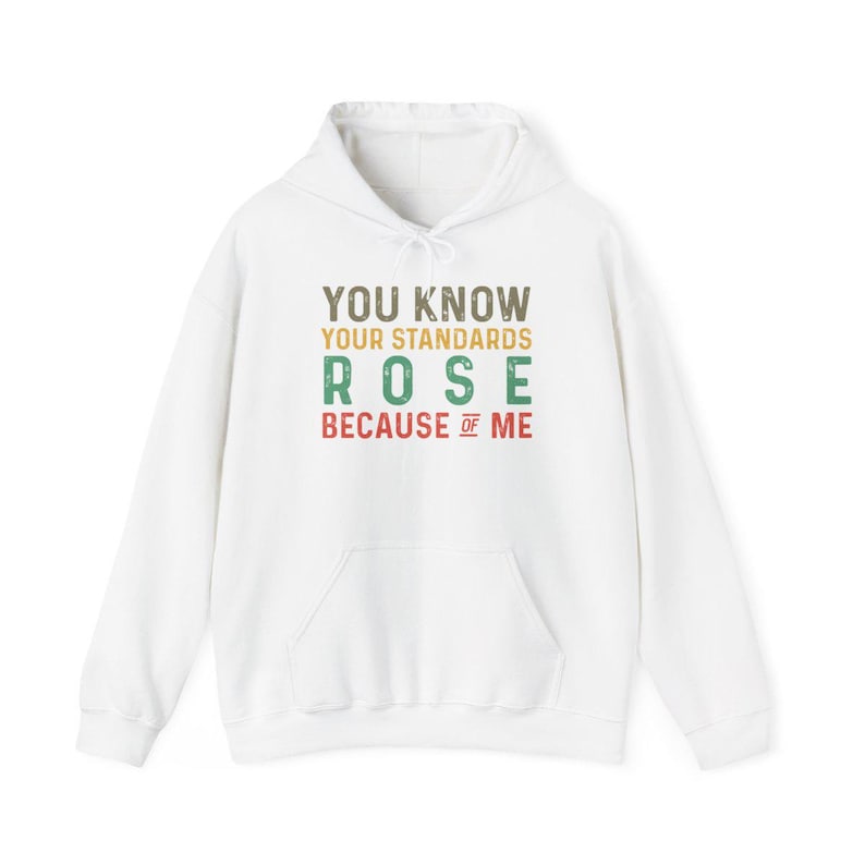 High Standards Shirt, Sarcastic Quote Tee, Retro Typography Top, Witty Breakup Gift, Sassy Humor Tee, Bold Statement Apparel imagen 8