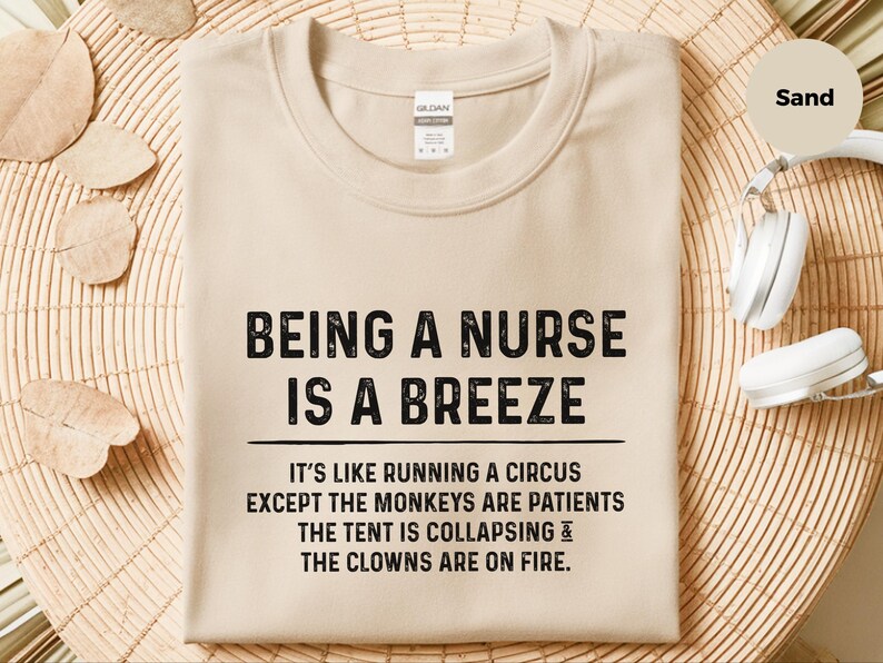 T-shirt humoristique sur le thème des infirmières, « Être infirmière, c'est facile », T-shirt drôle pour infirmières sarcastiques, Humour hospitalier, T-shirt « Pas mon singe », Anniversaire médical image 6