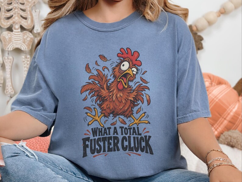Camiseta divertida de gallinas, regalo para criadores de gallinas, camiseta sarcástica de granja, ¡Qué cacareo tan total!, camiseta divertida de aves de corral, regalo para la loca de las gallinas imagen 6